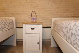 Гостевой дом Ema Artistic House Плевен Standard Double Room with Shared Bathroom (Basement)-4